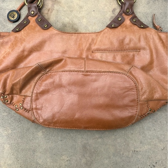 The Sak Indio Buttery Soft Leather Hobo Shoulder Bag - Picture 6 of 10
